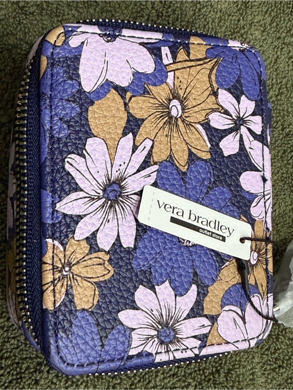 New Vera Bradley - Travel Pill Case - Picture 4 of 4
